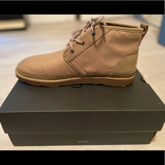 Mens Ugg sand color size 13 - Picture 2 of 7